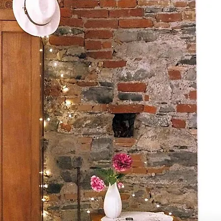 Le Dame Della Cortesella Bed & Breakfast 3*
