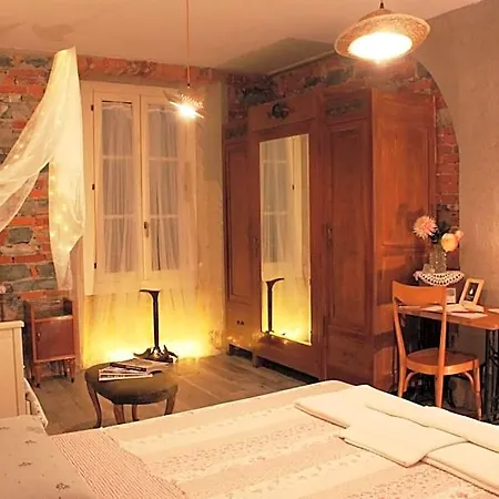 Le Dame Della Cortesella Bed & Breakfast Como