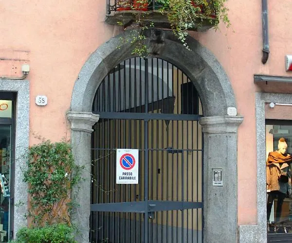 Le Dame Della Cortesella Como