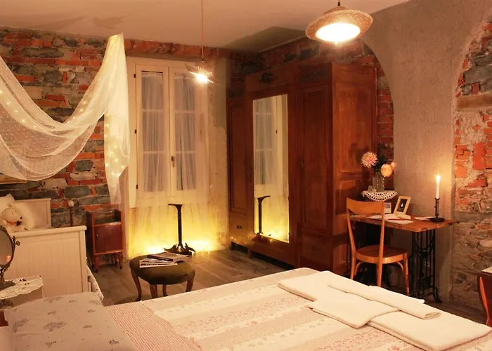 Le Dame Della Cortesella Bed & Breakfast Como